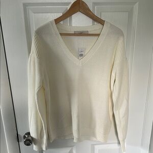 LOFT Women's Ivory V-Neck Sweater